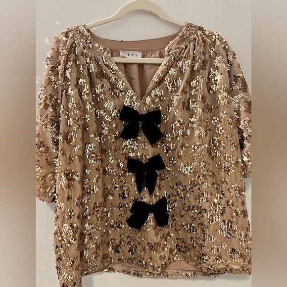 THML Shine Bright Sequin Bow Top - Picture 6 of 13